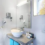 Parkhotel Flora 3*