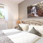 Parkhotel Flora Aparthotel 3*