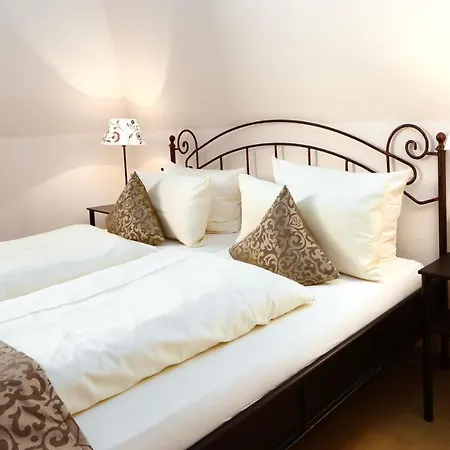 Aparthotel Parkhotel Flora 3*