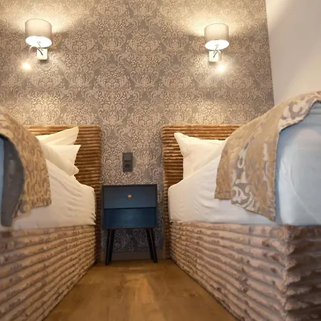 Lejlighedshotel Parkhotel Flora 3*