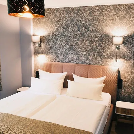 Parkhotel Flora Apartahotel 3*