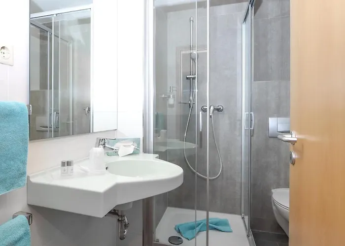 Lejlighedshotel Parkhotel Flora 3*